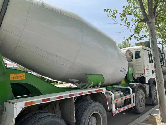 Used Mixer Truck Heavy Industry Concrete Mixing And Transportation Truck