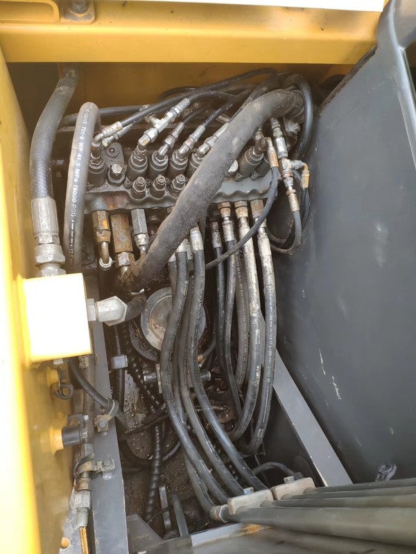 Excavadora Volvo Usada de 8 toneladas Bem Mantida Disponível Hoje A Preço de Desconto