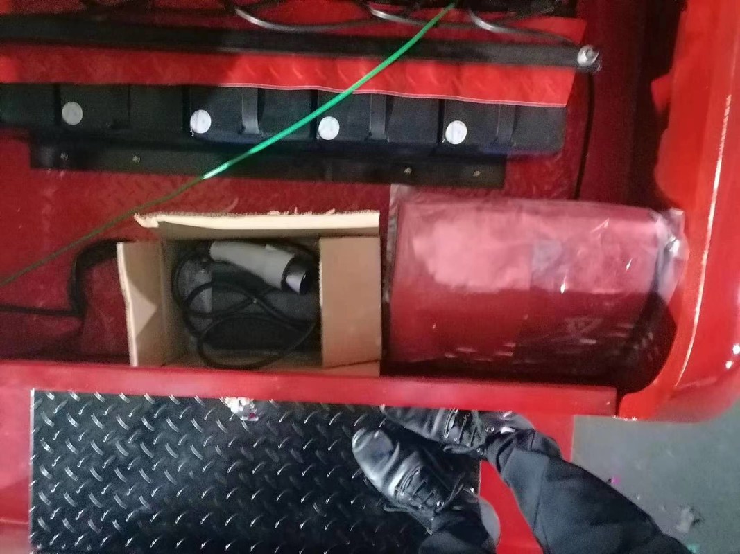 Mini-elevadores elétricos e mini-elevadores diesel