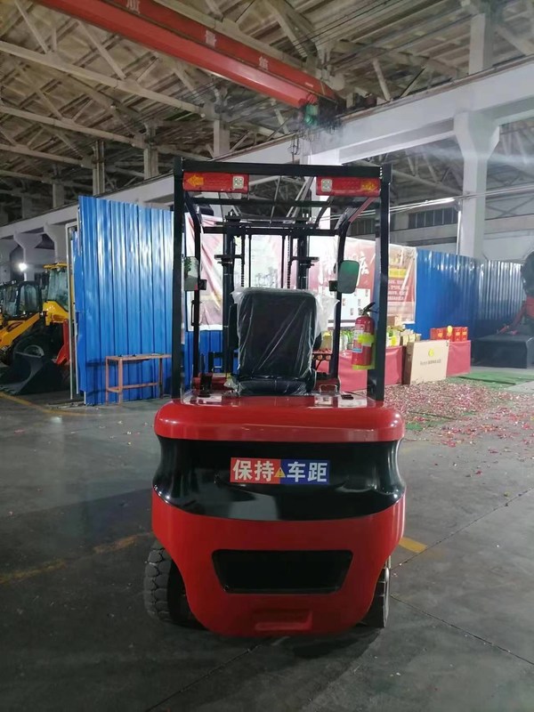 Mini-elevadores elétricos e mini-elevadores diesel