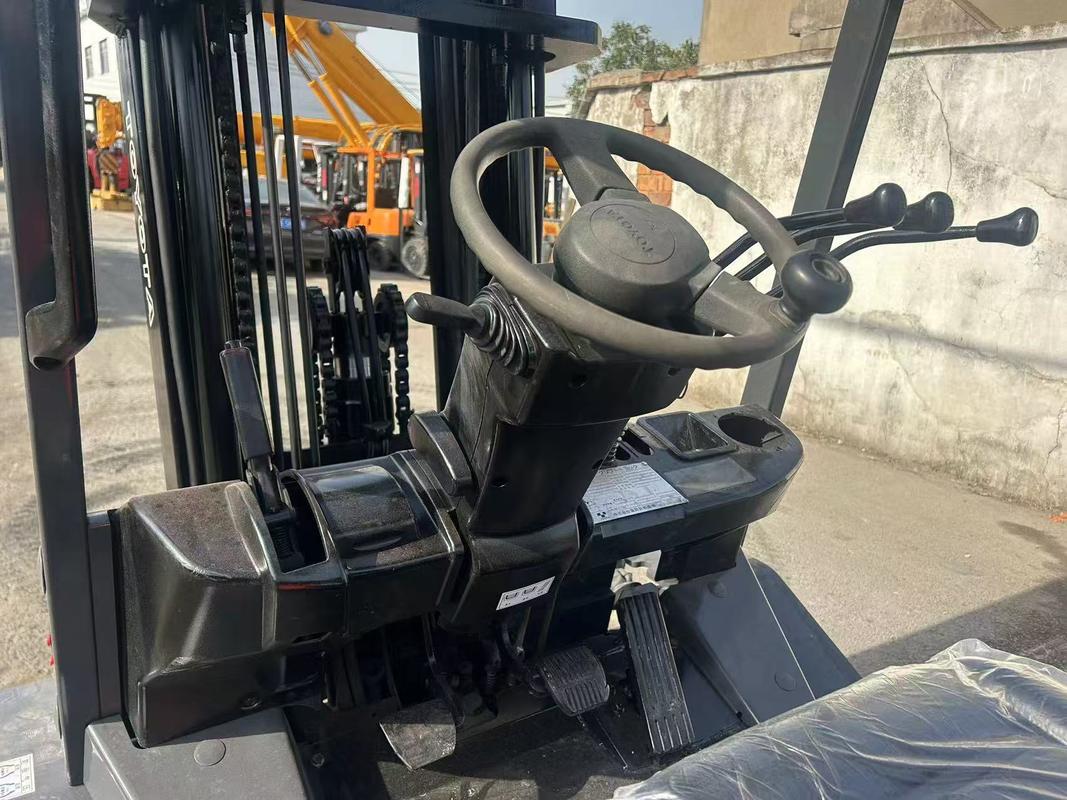 Empilhadeira Toyota usada, empilhadeira Toyota a combustível, empilhadeira Toyota a gás usada, do Japão