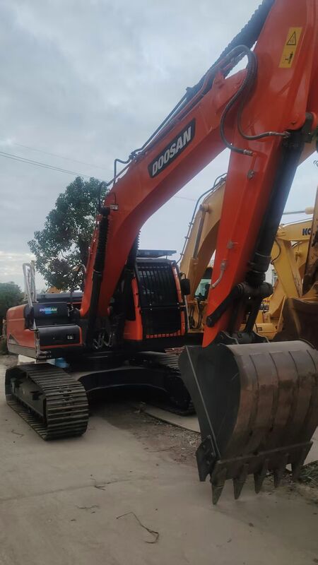 Excavadora usada Doosan DX225LC de alto custo-benefício 22000 kg para trabalhos de terra e engenharia de pedra