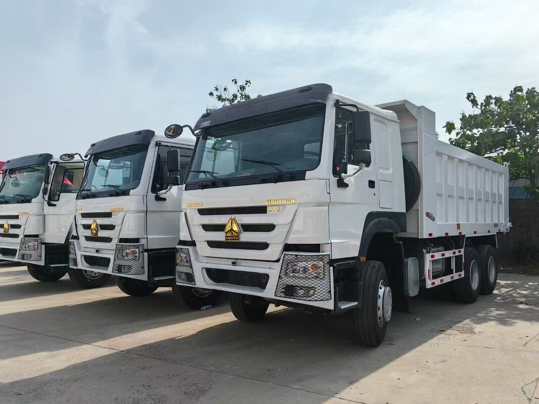 Usado 6X4 Howo Sinotruk 371 Caminhão Pesado Trator CNG LNG com Caixa de Câmbio Rápida Diesel Combustível Direção Esquerda Van Carga Tanque China