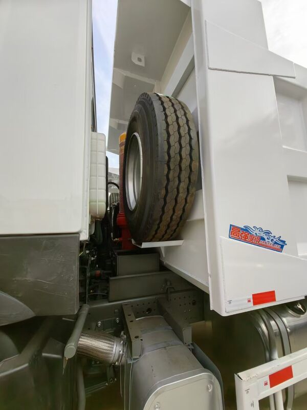 Usado 6X4 Howo Sinotruk 371 Caminhão Pesado Trator CNG LNG com Caixa de Câmbio Rápida Diesel Combustível Direção Esquerda Van Carga Tanque China