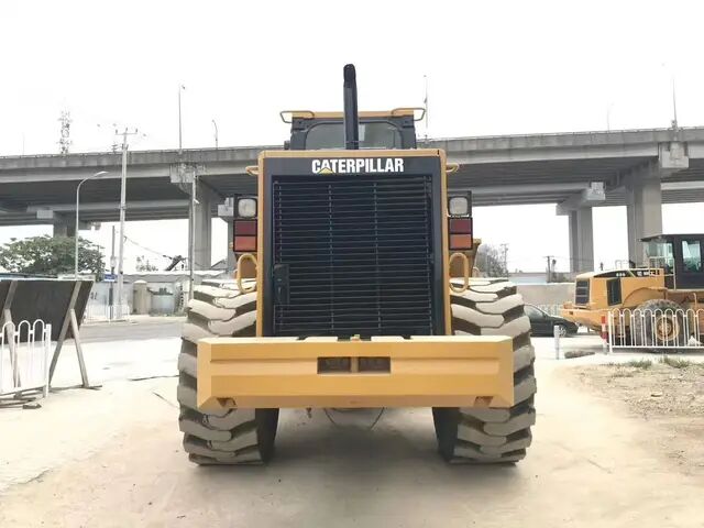 Carregadores de rodas usados populares CAT 966F, CAT 966H e 950F à venda no Japão
