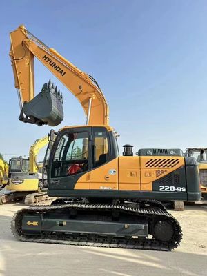 A escavadeira Hyundai 220-9s usada de 22 toneladas está equipada com um motor Cummins