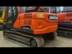 A escavadeira Doosan 140 possui excelente desempenho, configuração flexível e serviço de alta qualidade