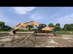 Uma escavadeira Hyundai 305lc-9T em bom estado.